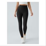 Halara  UltraSculpt™ High Waisted Tummy Control Pocket Shaping Training Leggings Photo 4