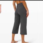 Lululemon Align Wide Leg Super-High-Rise Crop *23"
Graphite Grey Women’s Sz 2 Photo 1