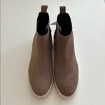 Toms Jamie Boots NWT Photo 1