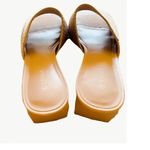 Vivaia Square Photo 6