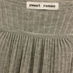 Sweet Romeo  Womens Gray Waffle Knit Oversized Henley Top Photo 3