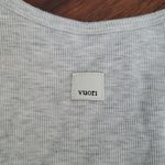 Vuori  Gray Ribbed Chic Athleisure Casual Trendy Racerback Padded Tank Size XS Photo 2