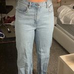 Abercrombie & Fitch Abercrombie 90s High-Rise Relaxed Jeans Photo 4