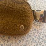 Lululemon Limited Edition Everywhere fleece belt bag burnt carmel Photo 4