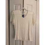 Carmen Marc Valvo Carmen  White V-Neck Lace Sleeve Top Size Small | NWT Photo 4