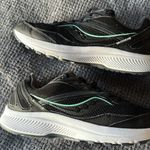 Saucony  Cohesion 15 Black Green Women’s Running Shoes Size 8.5 Athletic Versarun Photo 1