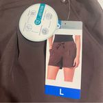 Mondetta  MPG Stretch Performance Shorts Mushroom Brown Women L 5” Inseam NWT Photo 2