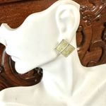 Silver tone and green post earrings Photo 6