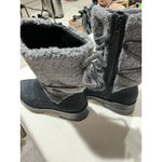 Woman’s Life Stride Saratoga Black Micro Suede & Gray Sherpa Mid Calf Boot 8m Size 8 Photo 2