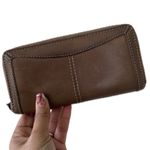 Fossil  Fifty Four Collection Embossed Leather Zip Around Accordion Clutch Wallet Photo 1