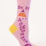 DO it Tomorrow Day Women’s panoramic print crew socks Photo 1