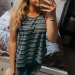 American Eagle flowy tank S Photo 4