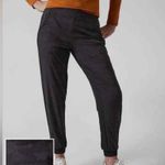 Athleta Brooklyn Lined Camo Joggers Black/Gray Size 6 Photo 1