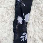 Kay Unger  Poppy Black and White Floral Workout Leggings Women’s Small Photo 1