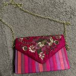 Embroidered and beaded sequin embellished pink multicolor party purse Photo 0