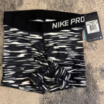 Nike NWT  Pro Black and Gray Patterned Shorts Photo 0