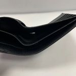 Gucci Eclipse Insignia Black Leather Compact Wallet - Preowmned Photo 9