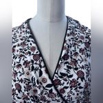 Ann Taylor Winter White Floral knit v neck Wrap Dress Size Medium Photo 6