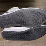 Nike Air Jordan 1 Mid Photo 7