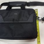 SOLO Ny FLATIRON SLIM BRIEF city briefcase over the shoulder Photo 6