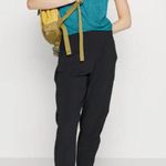 Athleta Breezy Twist Tank Photo 3