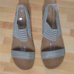 Skechers Taupe Beverlee Smitten Kitten Mid Heel Sandals Wedges 38527 - Size 8 Photo 1