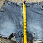 st. john's bay  Women’s Light Blue Jean Shorts‎ Size 14 Photo 5