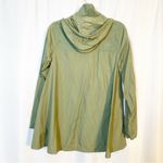 The North Face Flychute A-Line Jacket Moss Green Windwall Rain Outdoor Photo 3