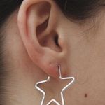 Brandy Melville Silver Star Earrings Photo 0