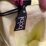 Bobi  light yellow shirt‎ Photo 3