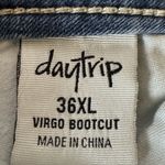 Day trip women’s 36 XL Virgo boot cut denim jeans Photo 2