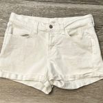 Old Navy Sz 6 White Denim Cuffed Jean Shorts Cute! Photo 1