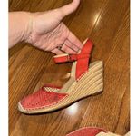 Franco Sarto Coral Red Suede Wedge Sandal Size 8M *Excellent Condition Photo 3