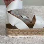 Time & Tru platform stretch sandals Photo 1