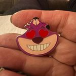 Disney  2015 Emoji Blitz Cheshire Cat Heart Eyes Alice in Wonderland Pin Photo 4
