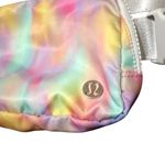 Lululemon  Everywhere Belt Bag 1L- Prism Wash Print Multi/Vapor Photo 1