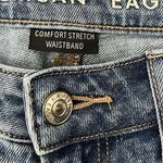 American Eagle  Mom Jeans Comfort Stretch Waistband Distressed Women’s Size 2 Reg Photo 7