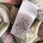 Talbots  Tropical Parrot Bird Stretch Knit Blouse Short Sleeve Crew Neck, Size S Photo 5