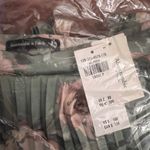 Abercrombie & Fitch co-ord tiered floral print satin maxi skirt in green Photo 8