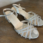 Benjamin Walk Amara Silver Strappy glitter kitten heels sandals size 8M Photo 0