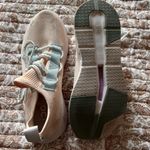 on cloud  Shoes Photo 1