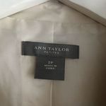 Ann Taylor Cropped Jacket ivory blazer wear to work Womens Size 2 Petite Photo 1