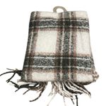 NWT Plaid Fringe scarf Photo 1