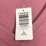 Torrid NWT  Women’s Knit V-Neck Floral Lace Inset Pink Long Sleeve Peplum Blouse Photo 7