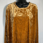 Ava & Viv  Crushed Gold Velvet Blouse Photo 0