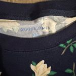Draper James  Navy Floral Crewneck Sweater size XXL Photo 1