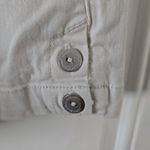 Gloria Vanderbilt  Womens Shorts Size 6 Khaki All-Around Slimming Effect Stretchy Photo 4