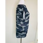 Lucky Brand  Lightweight Camo Print Black Gray T Shirt Sz Large Photo 3