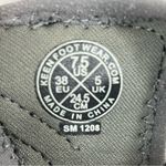 Keen  7.5 Black grey Waterproof  Hiking Flats Sandals close toe Photo 2