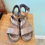 Pierre Dumas EUC  Lisle Platform Strappy Sandals 8 Comfy 2.5” Photo 3